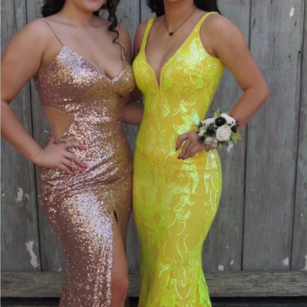 Beautiful yellow dress, Jovani size 2 - Picture 1 of 2